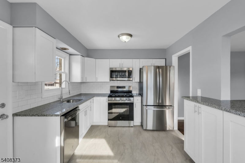 415 Highland Place Bound Brook, NJ 08805 - Photo 14 of 32