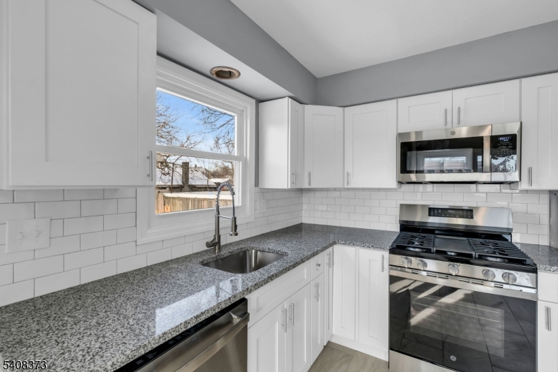 415 Highland Place Bound Brook, NJ 08805 - Photo 17 of 32