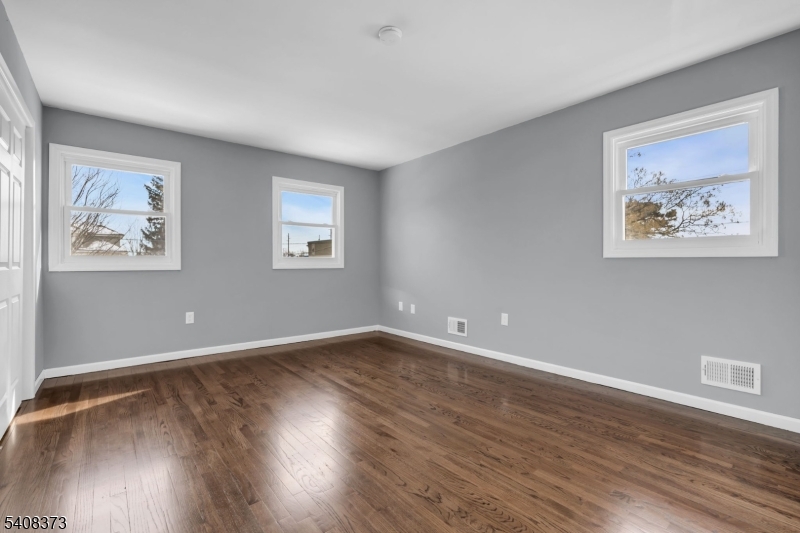 415 Highland Place Bound Brook, NJ 08805 - Photo 22 of 32