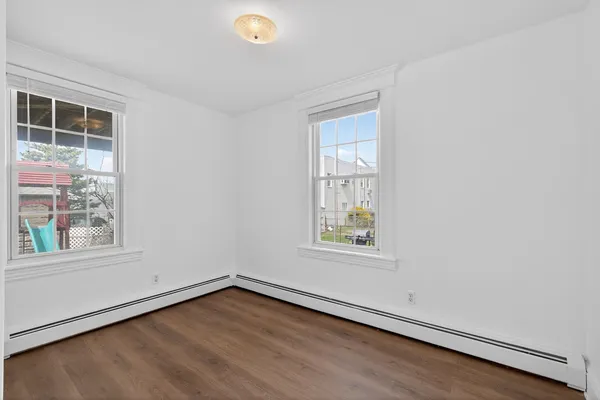 $2,500 | 187 Avenue C, Unit 1, Bayonne, NJ 07002