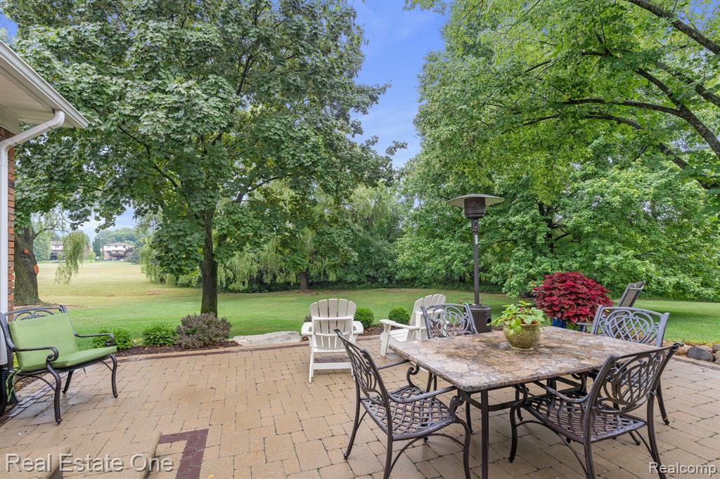 3307 Salem Court Rochester Hills, MI 48306 - Photo 30 of 36