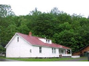 177 Bethel Mountain Road Rochester, VT 05767 - Photo 2 of 7
