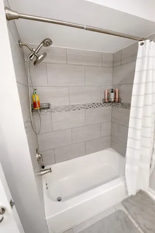 $774,000 | 5749 Circle Drive, Oak Lawn, IL 60453