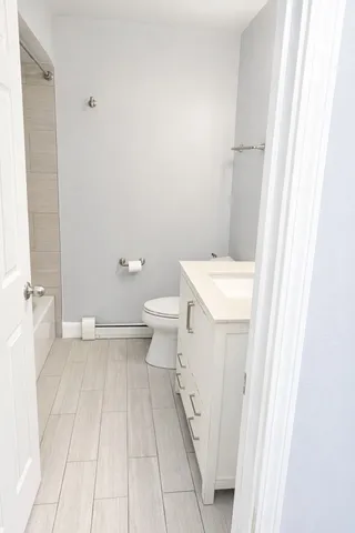 $774,000 | 5749 Circle Drive, Oak Lawn, IL 60453