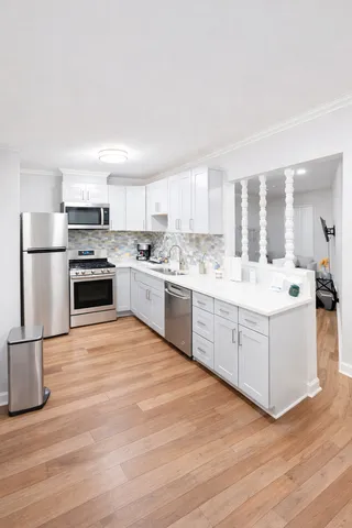 $774,000 | 5749 Circle Drive, Oak Lawn, IL 60453