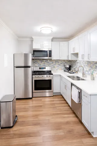 $774,000 | 5749 Circle Drive, Oak Lawn, IL 60453