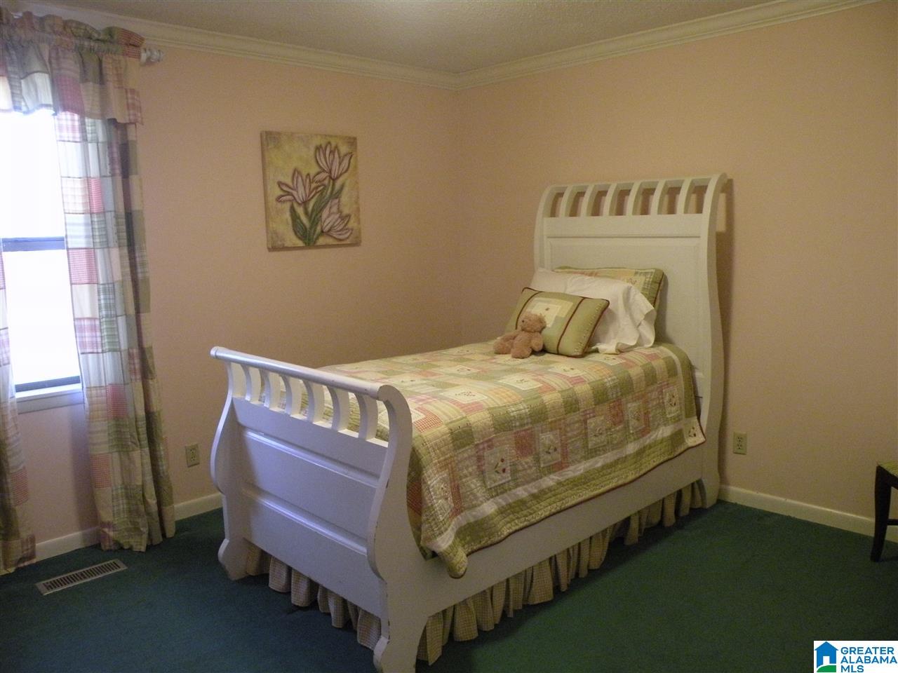 274 Pineview Road Sylacauga, AL 35150 - Photo 17 of 28