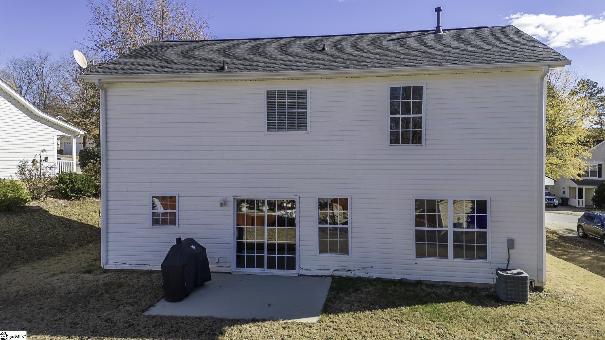 11 Jessica Way Greer, SC 29651 - Photo 2 of 32