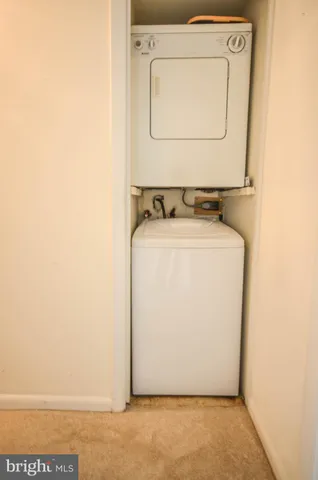 $399,000 | 122 Roberts Lane, Unit 400, Alexandria, VA 22314