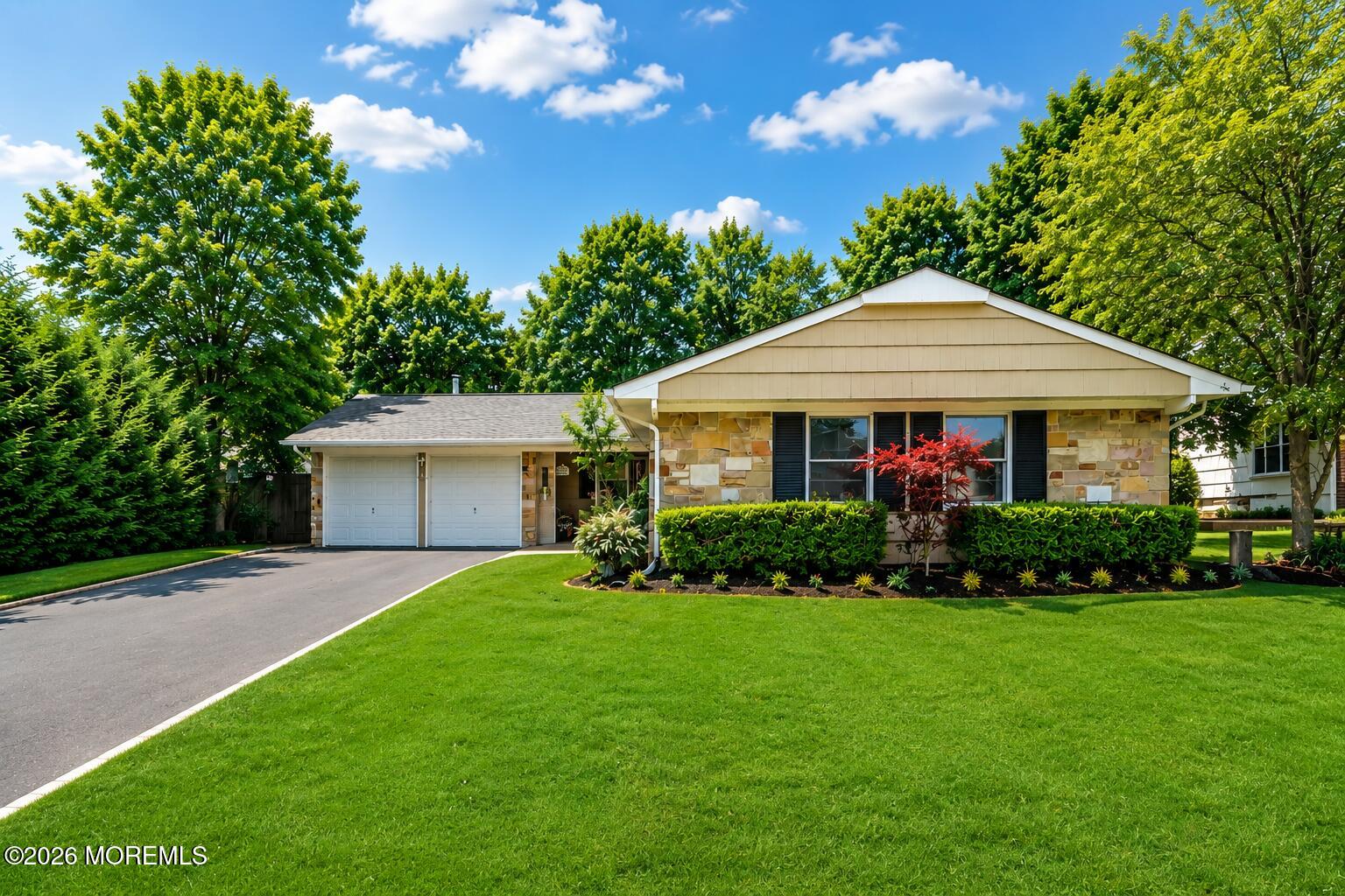 186 Van Brackle Road Aberdeen, NJ 07747 - Photo 1 of 29 FRONT