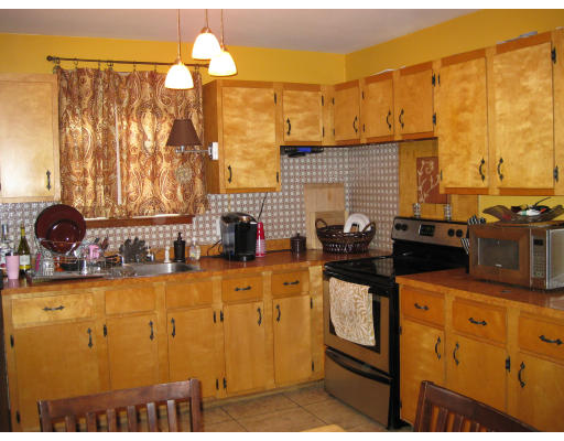 110 Newfield Road Springfield, MA 01119 - Photo 4 of 9