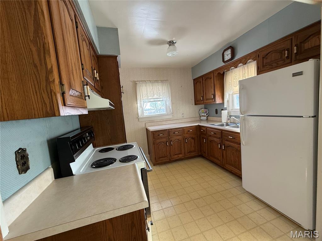 241 Arbor Drive Alton, IL 62002 - Photo 9 of 17