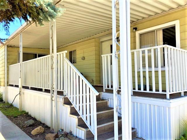 43 Rio Vista Drive Lodi, CA 95240 - Photo 2 of 27 Covered front porch.