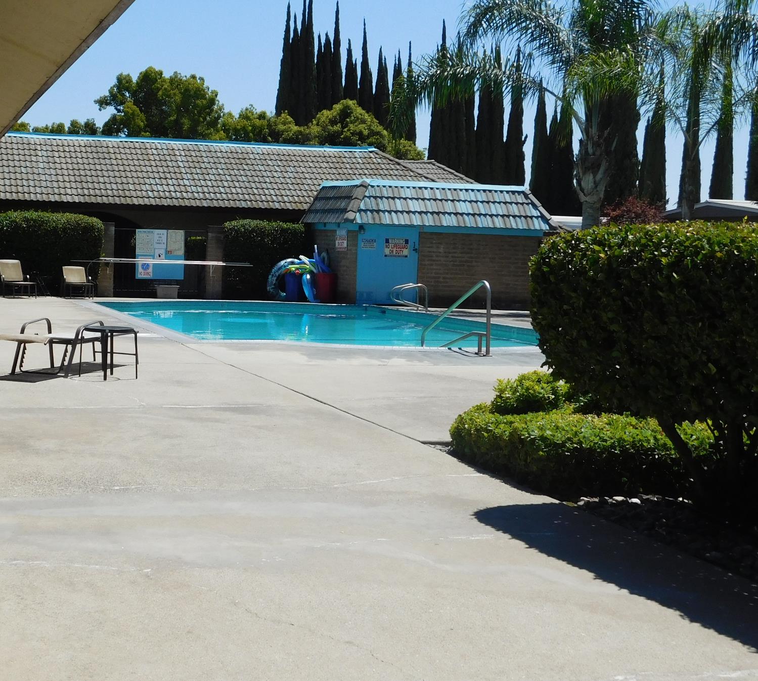 43 Rio Vista Drive Lodi, CA 95240 - Photo 27 of 27 a front view of a house with garden