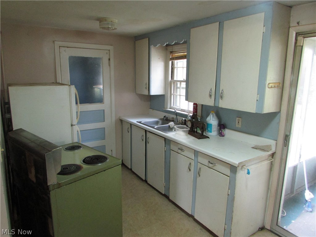 2158 Norton Road Stow, OH 44224 - Photo 4 of 8 Gallery Image 4