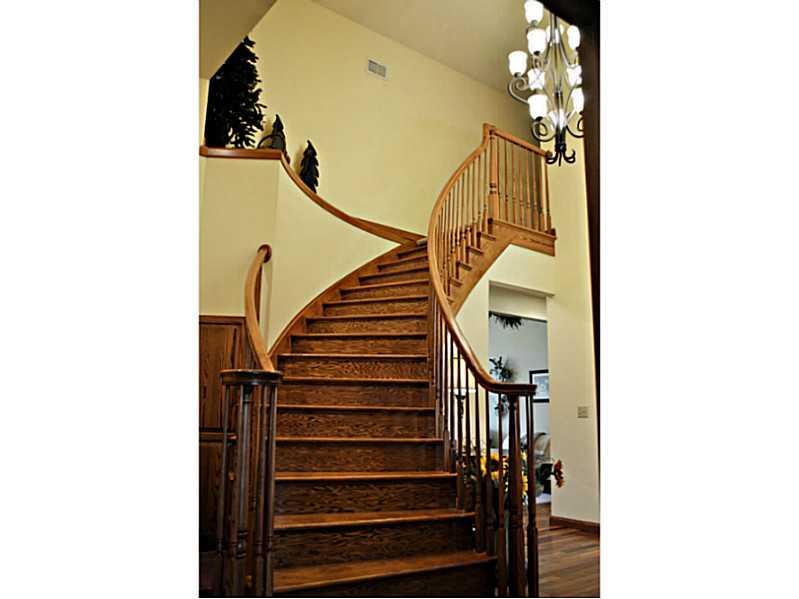 230 Ralston Road Sarver, PA 16055 - Photo 7 of 25 Entry/Foyer.