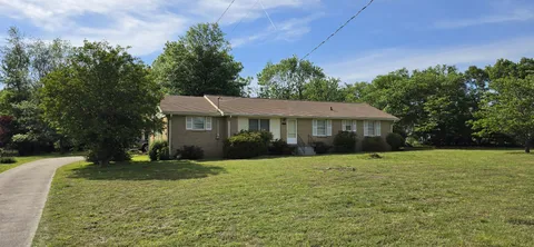 $399,999 | 125 Hunters Trail, Hendersonville, TN 37075
