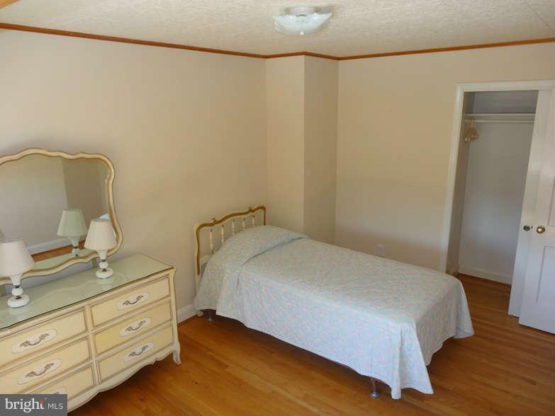 8631 Oakleigh Road Baltimore, MD 21234 - Photo 20 of 27 Bedroom