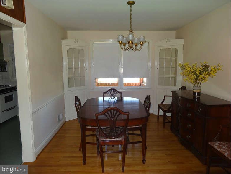 8631 Oakleigh Road Baltimore, MD 21234 - Photo 7 of 27 Dining Room