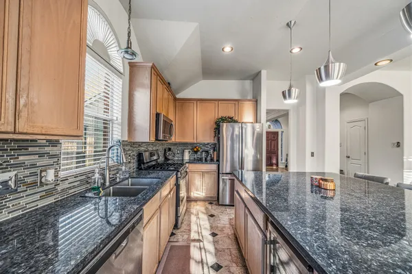 $369,000 | 411 Green Cedar Drive, League City, TX 77573