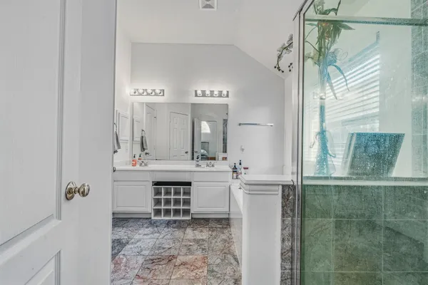 $369,000 | 411 Green Cedar Drive, League City, TX 77573