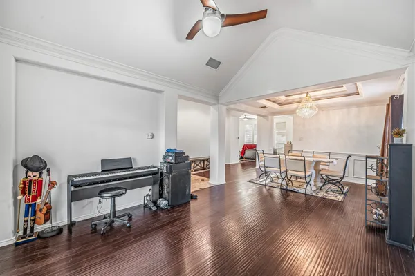 $369,000 | 411 Green Cedar Drive, League City, TX 77573