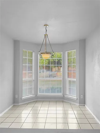 $2,800 | 6312 Bittersweet Drive, Arlington, TX 76001