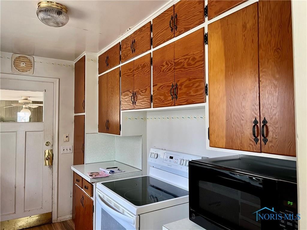 4516 Bowen Road Toledo, OH 43613 - Photo 8 of 17 Gallery Image 8