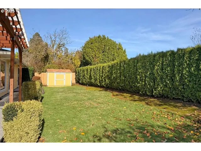 $547,000 | 1350 Northeast Cochran Drive, Gresham, OR 97030