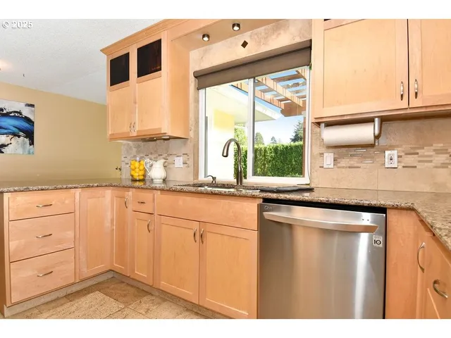 $547,000 | 1350 Northeast Cochran Drive, Gresham, OR 97030