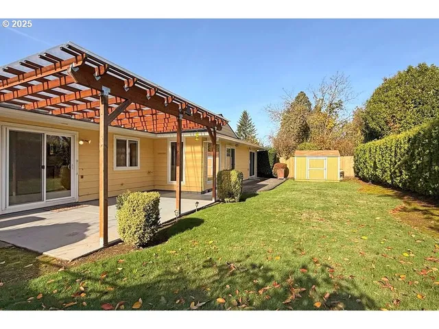 $547,000 | 1350 Northeast Cochran Drive, Gresham, OR 97030