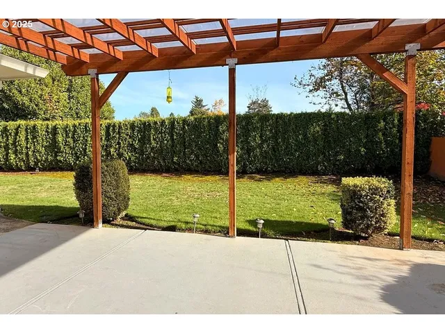 $547,000 | 1350 Northeast Cochran Drive, Gresham, OR 97030