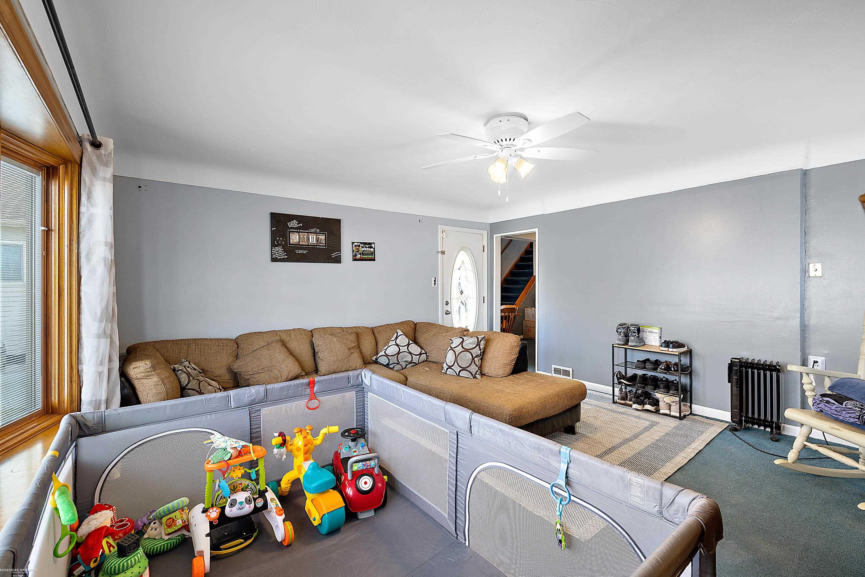 19230 Martin Road Roseville, MI 48066 - Photo 12 of 31 Gallery Image 12