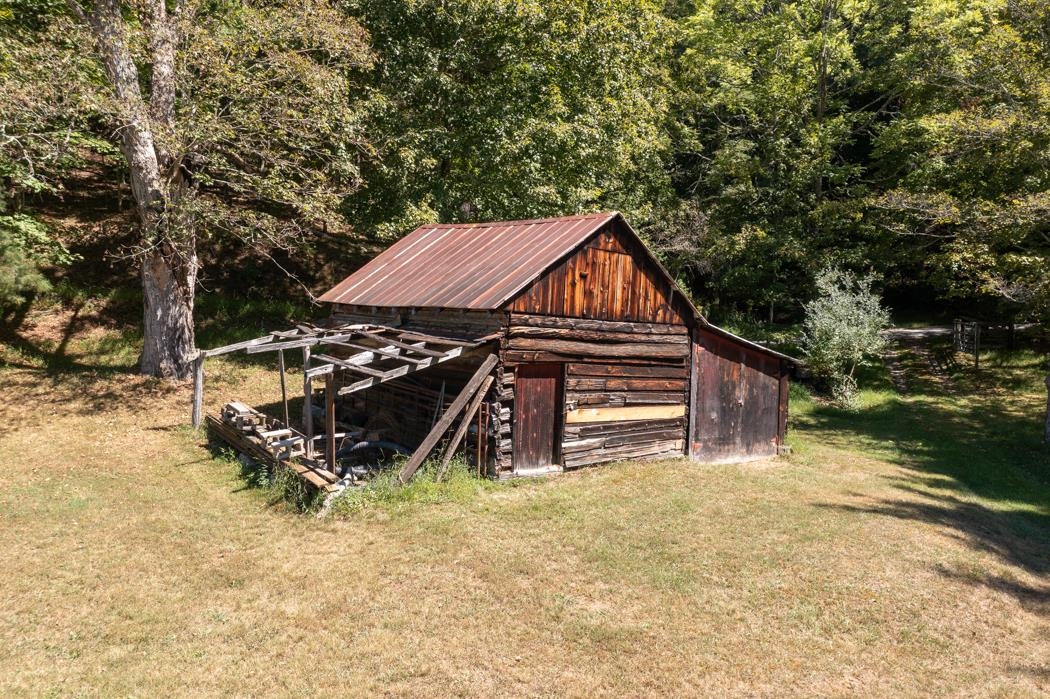 2183 Upper Forks Road Head Waters, VA 24442 - Photo 3 of 73 Gallery Image 3