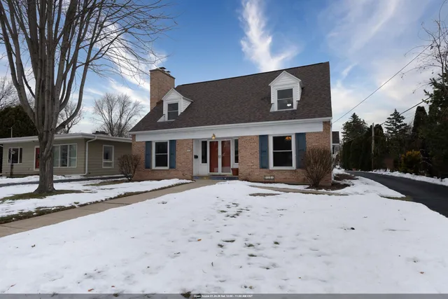 $419,900 | 1616 Hickory Street, Oshkosh, WI 54901