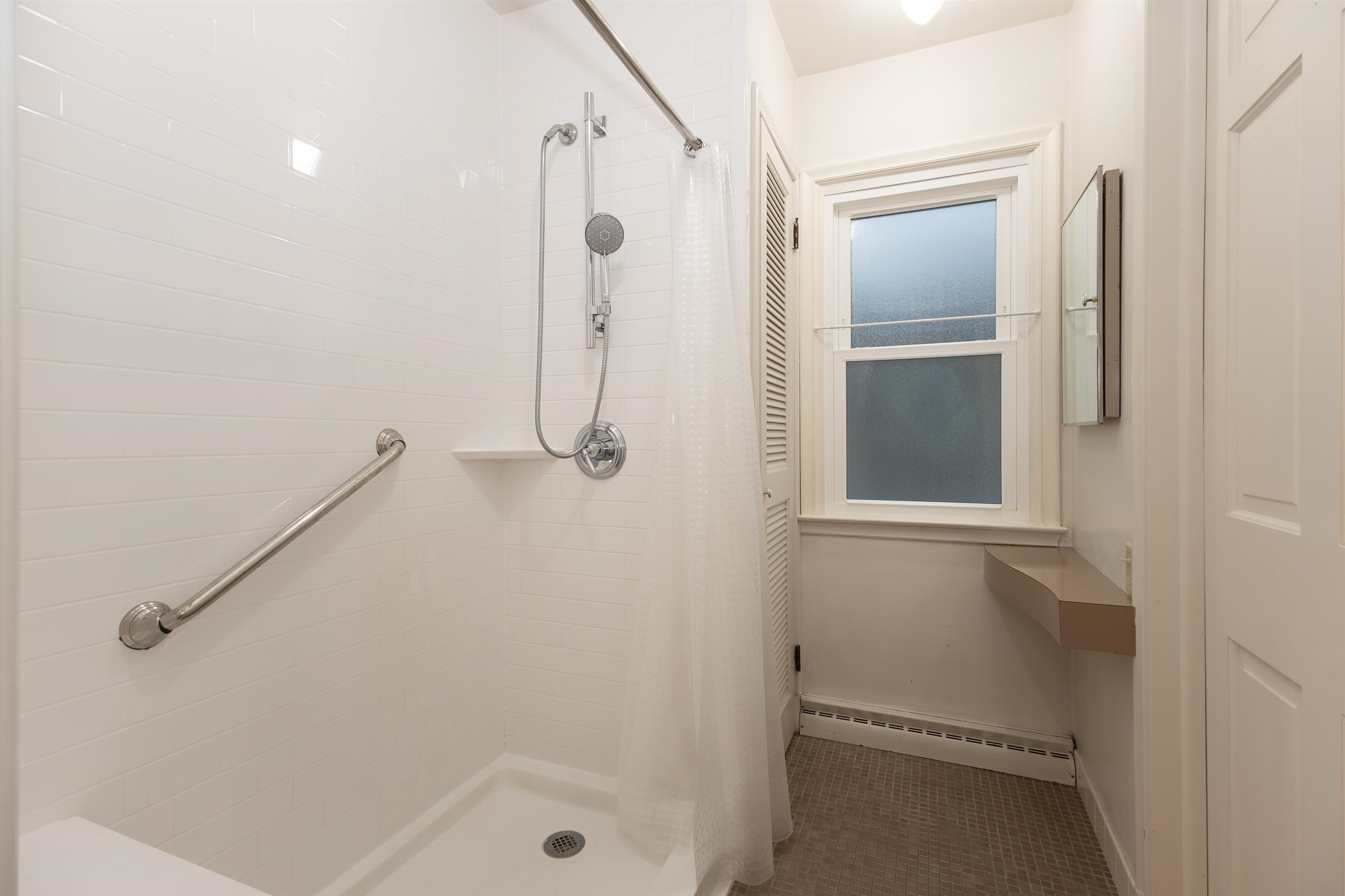 1616 Hickory Street Oshkosh, WI 54901 - Photo 23 of 59