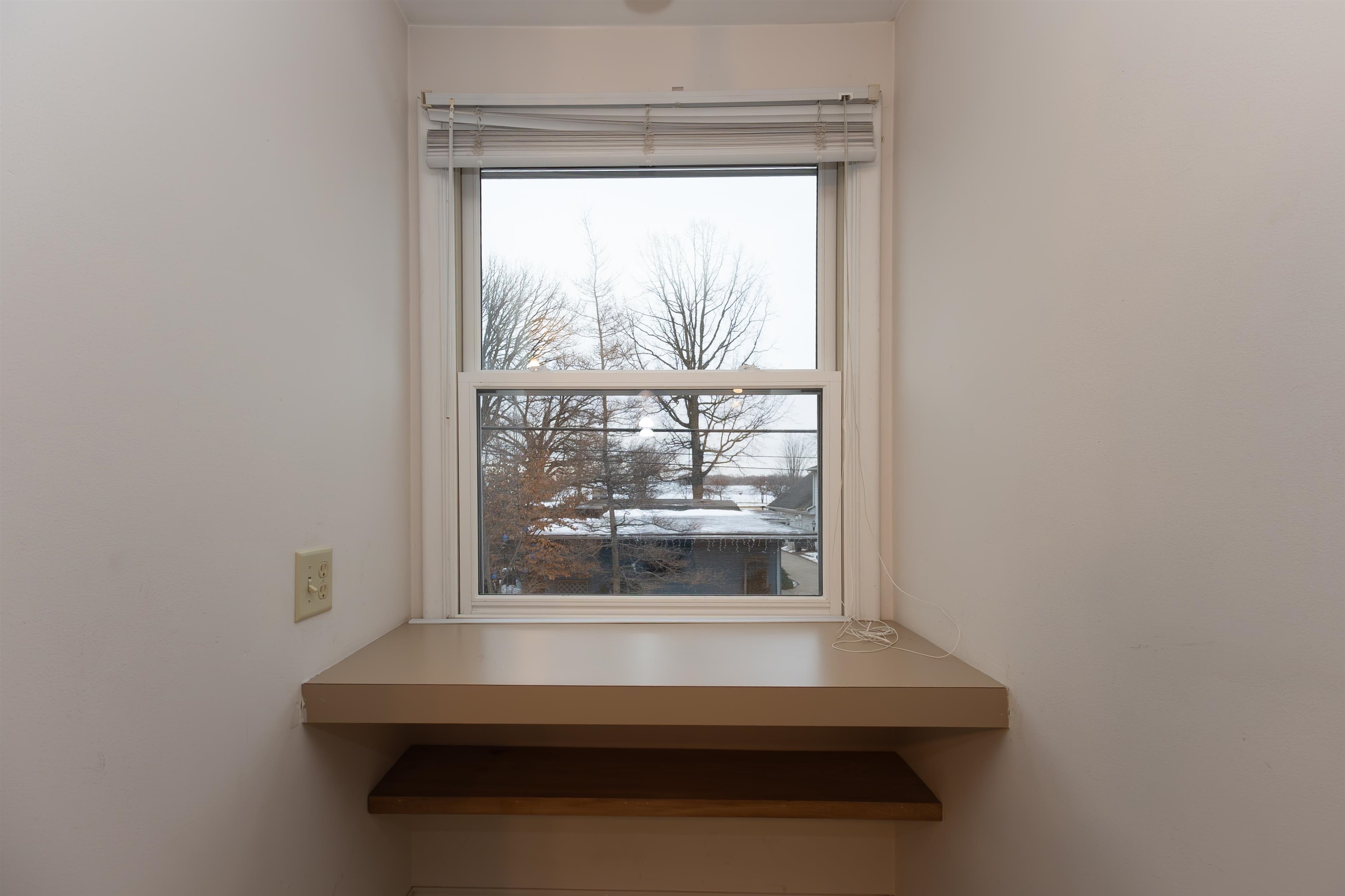 1616 Hickory Street Oshkosh, WI 54901 - Photo 35 of 59