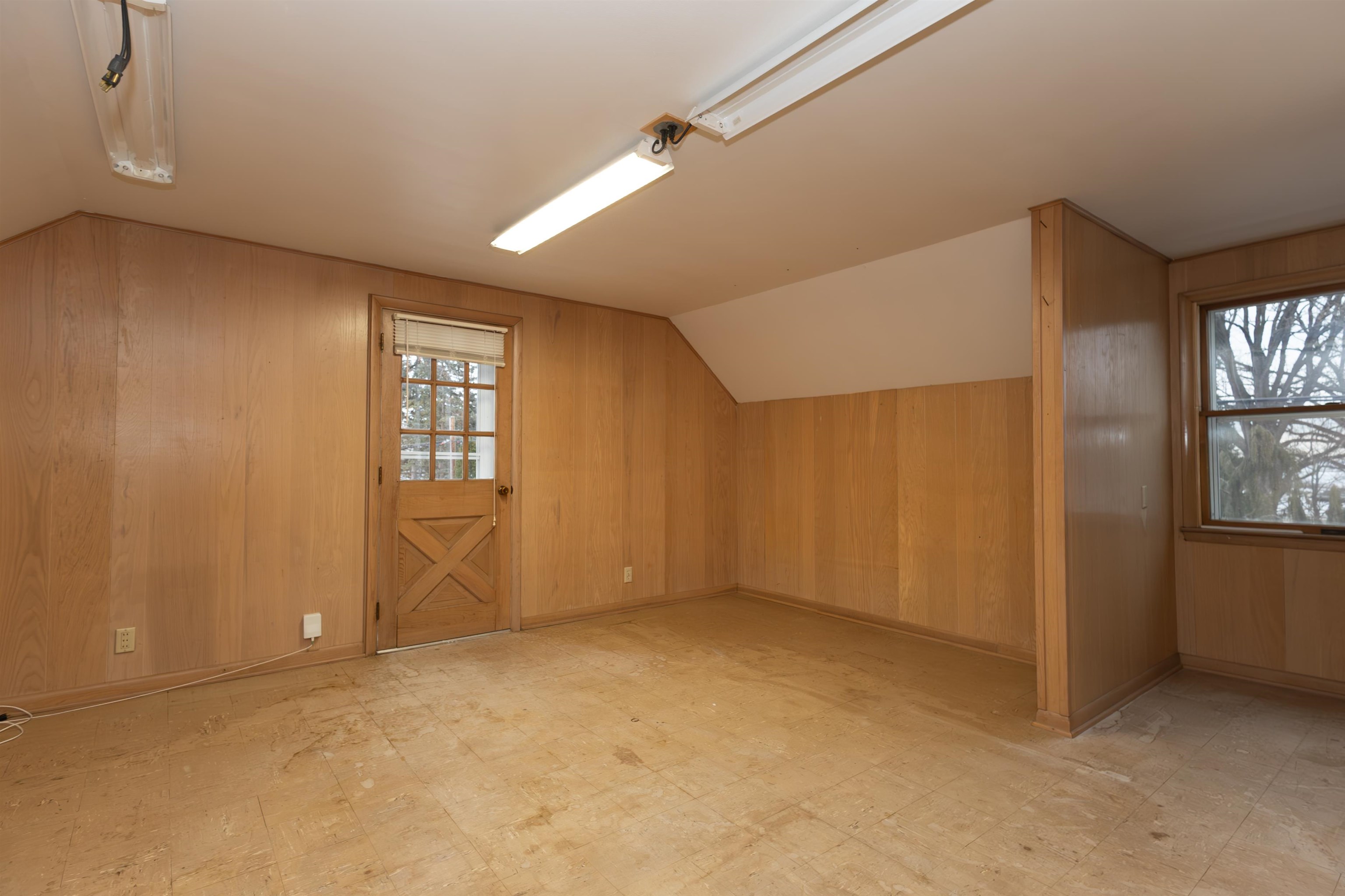 1616 Hickory Street Oshkosh, WI 54901 - Photo 37 of 59