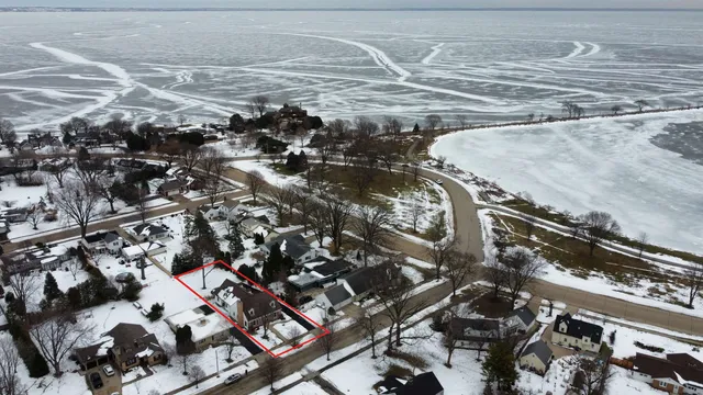 $419,900 | 1616 Hickory Street, Oshkosh, WI 54901