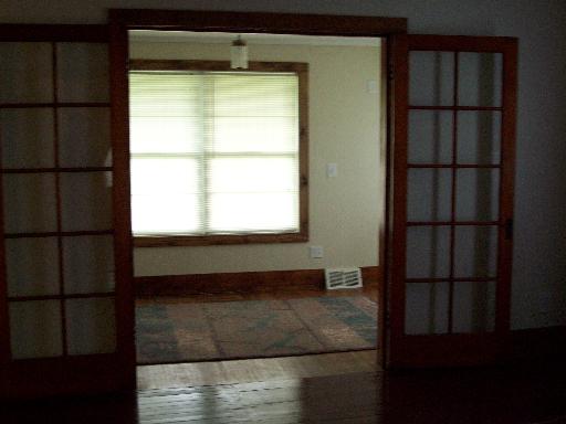 1320 East 16th Road Streator, IL 61364 - Photo 6 of 16 a bathroom with a window