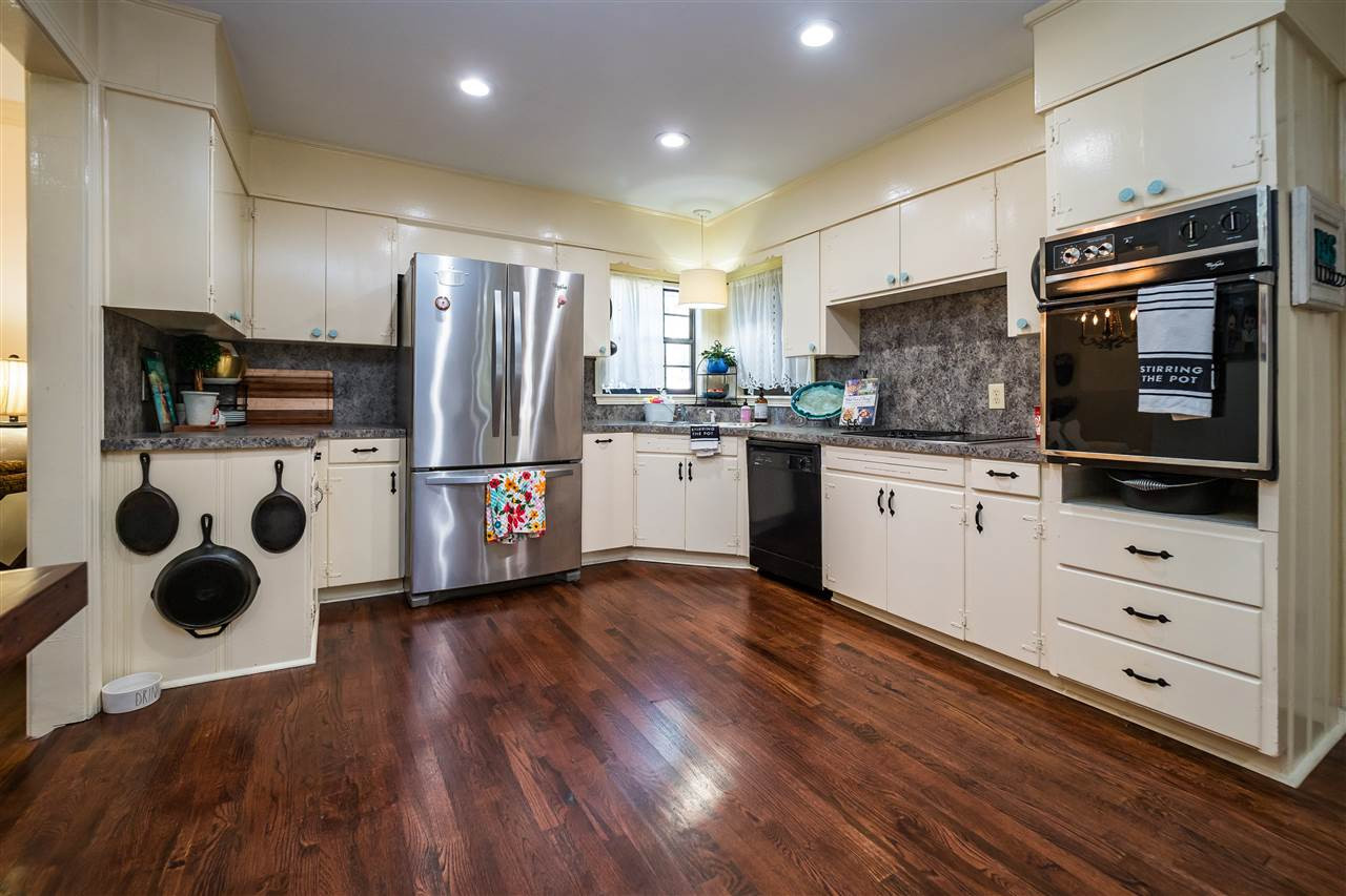 4560 Eastwood Road Jackson, MS 39211 - Photo 10 of 27 Photo 11