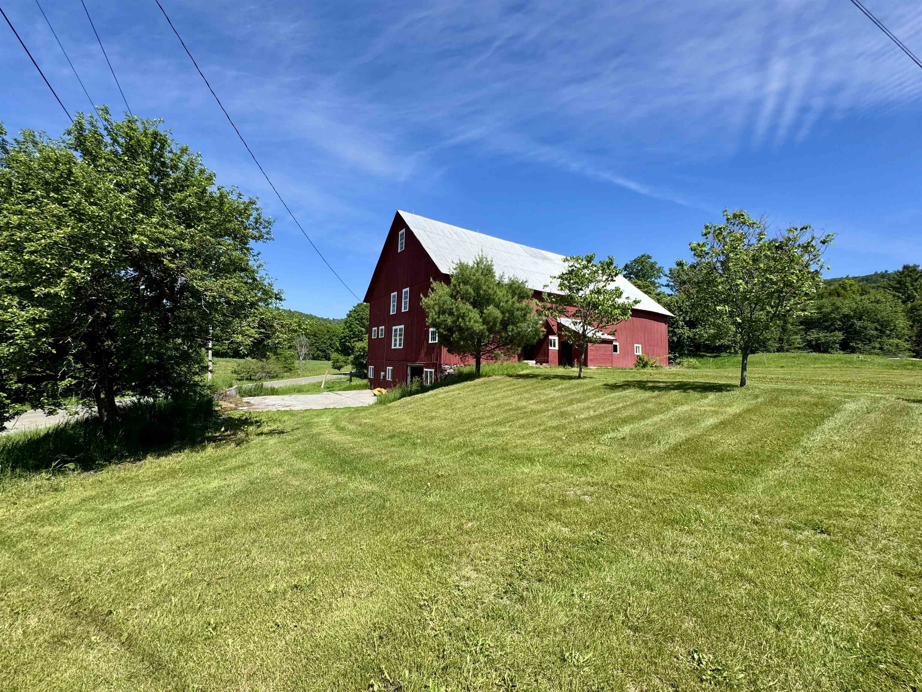 3517 Duck Pond Road Waterford, VT 05819 - Photo 6 of 60