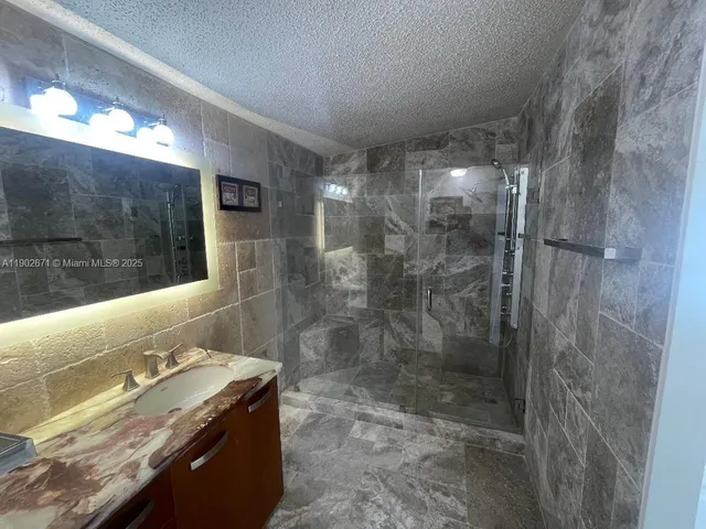 $300,000 | 19800 Southwest 180th Avenue, Unit 86, Miami, FL 33187