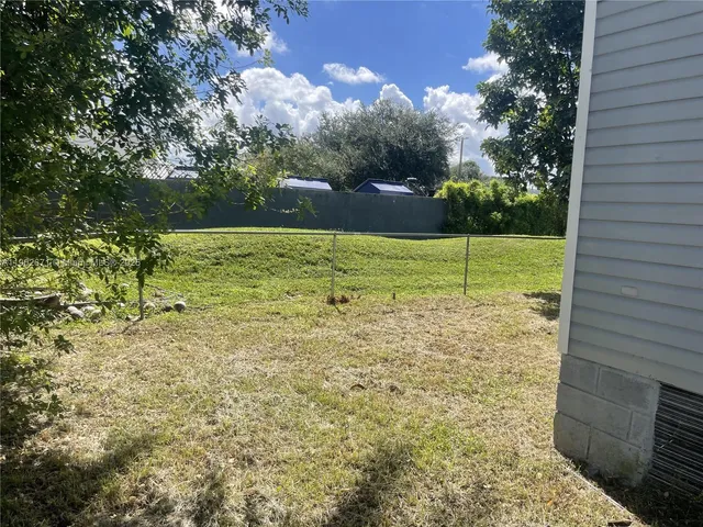 $300,000 | 19800 Southwest 180th Avenue, Unit 86, Miami, FL 33187