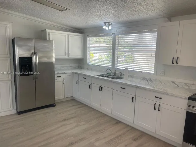 $300,000 | 19800 Southwest 180th Avenue, Unit 86, Miami, FL 33187