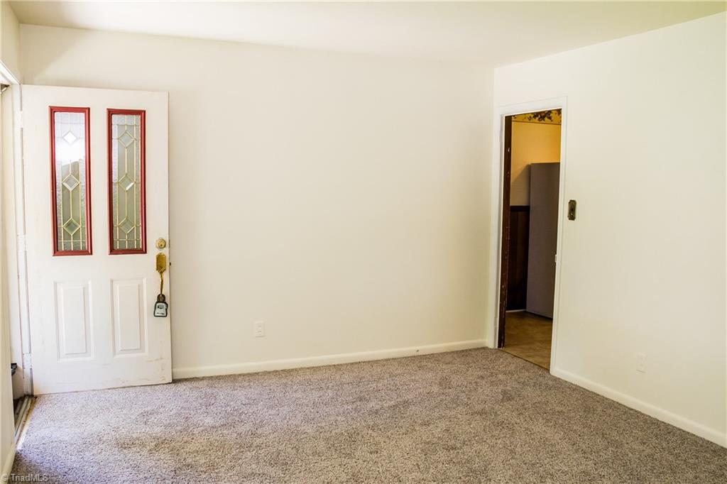 903 Sycamore Road Graham, NC 27253 - Photo 8 of 28 Gallery Image 8