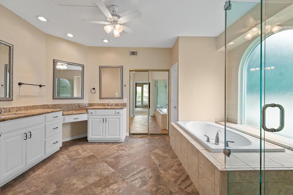 525 Springhill Drive Hurst, TX 76054 - Photo 24 of 40