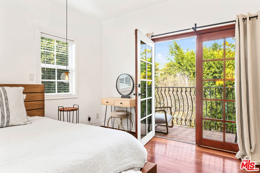 12109 Maxwellton Road Studio City, CA 91604 - Photo 6 of 75