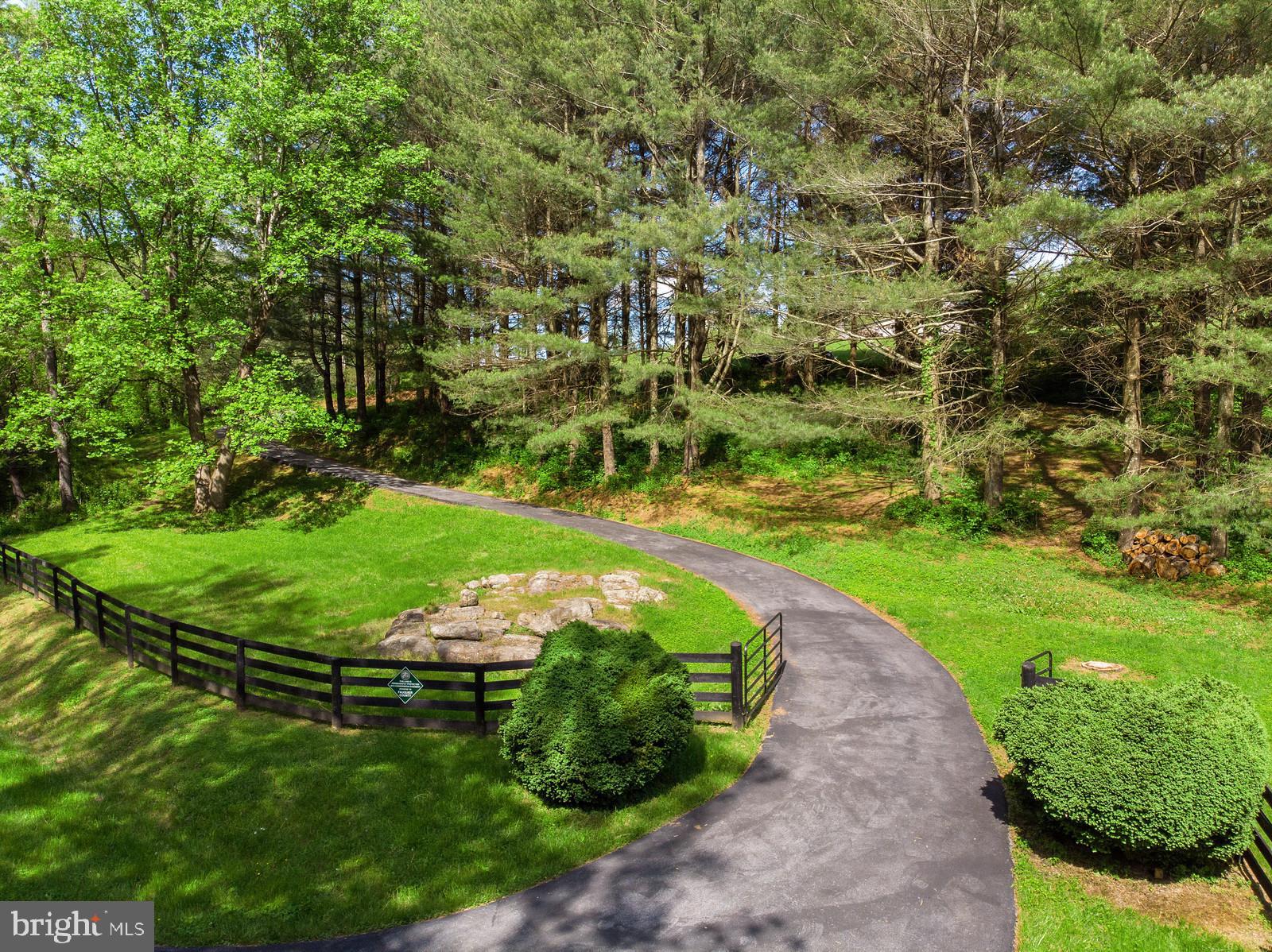 1847 Leeds Manor Road Delaplane, VA 20144 - Photo 4 of 45 Gallery Image 4