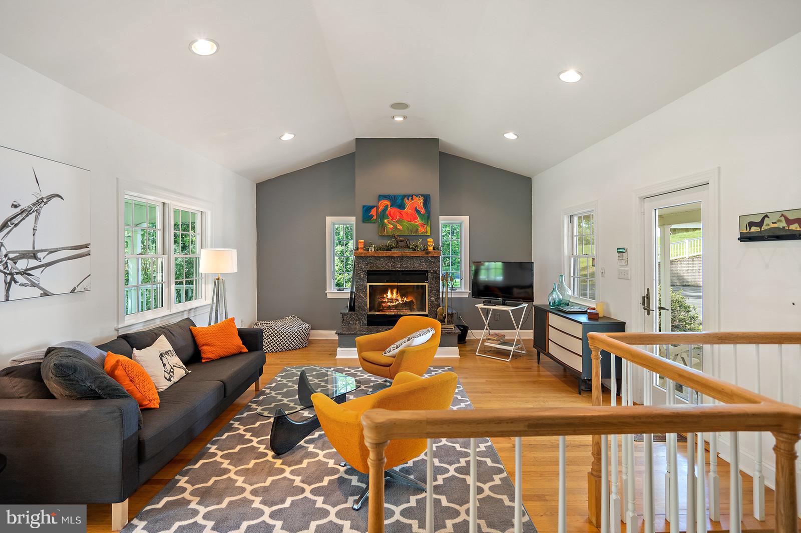 1847 Leeds Manor Road Delaplane, VA 20144 - Photo 6 of 45 Gallery Image 6